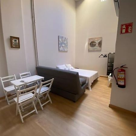 Studio In Barrio Salamanca Madrid Exterior foto