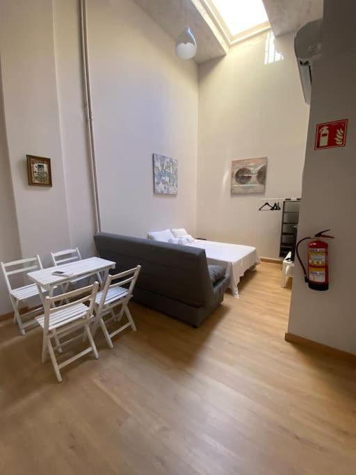 Studio In Barrio Salamanca Madrid Exterior foto